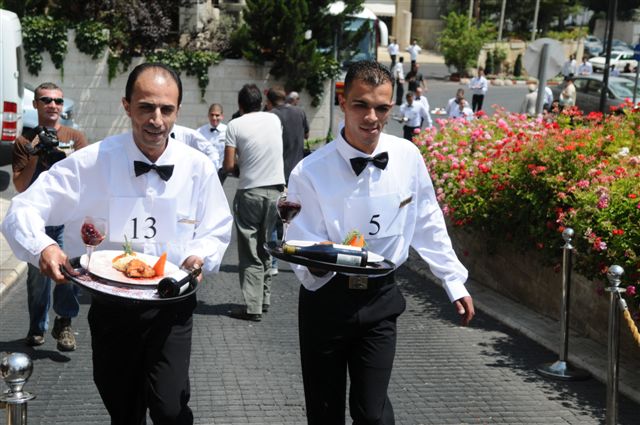 Waiters Race Jerusalem 2009