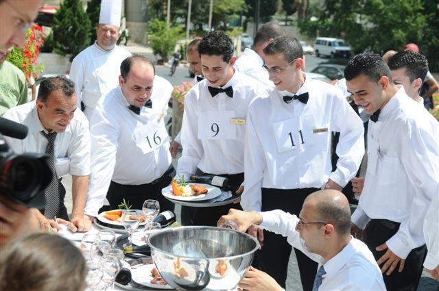 Waiters Race Jerusalem 2009