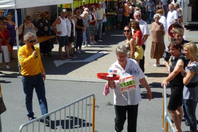 Course des garçons de cafe La Ferte sous Jouarre 2011