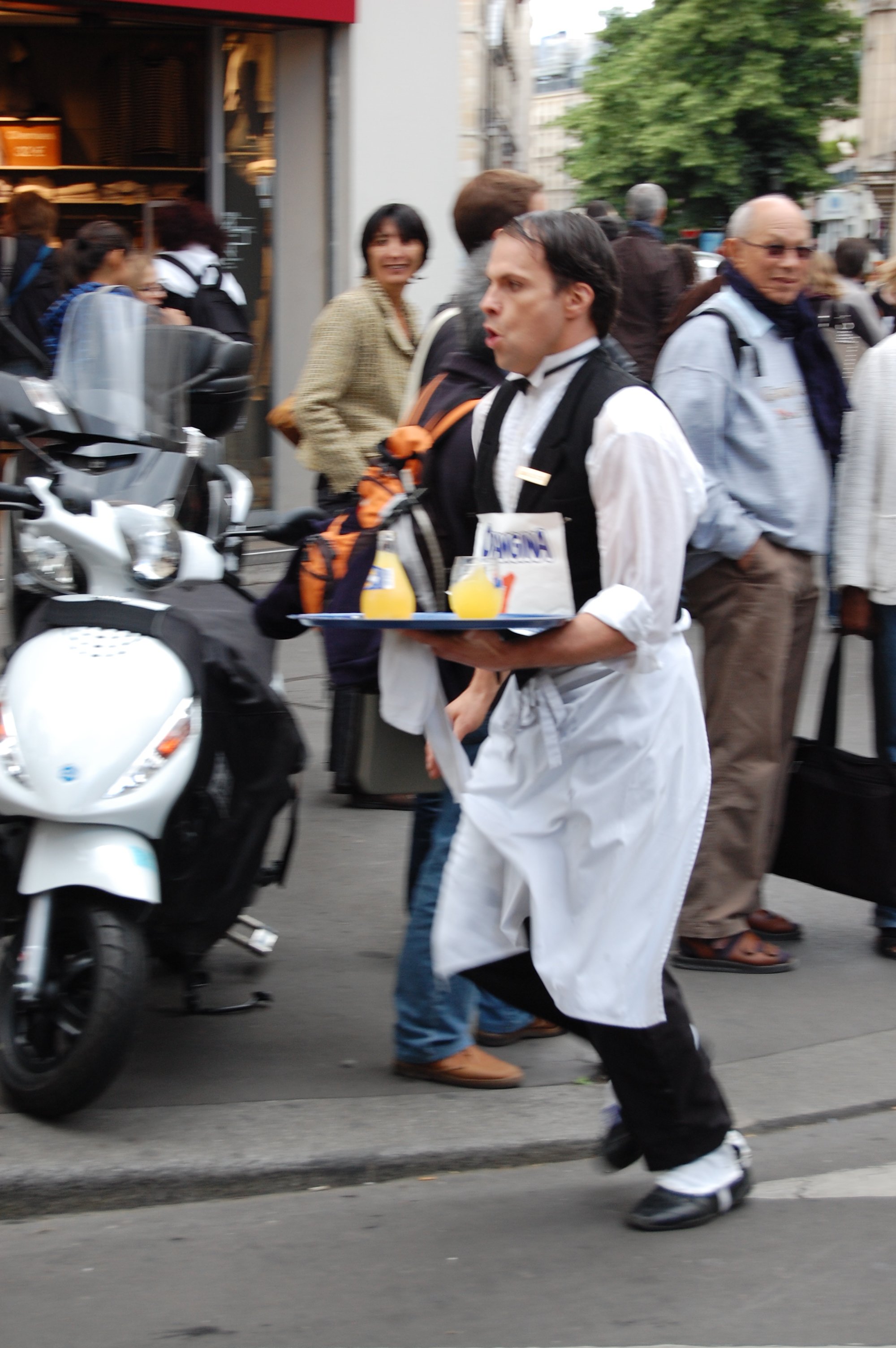 waiters race paris 2011