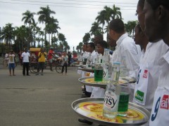 antanarivo-2013-waiters-race