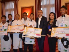 antanarivo-2013-waiters-race