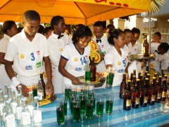 antanarivo-2013-waiters-race